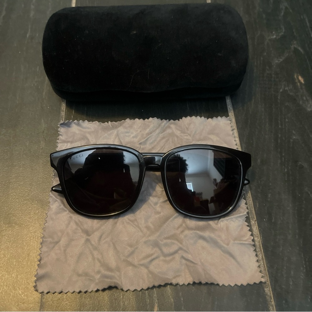 Gucci Sunglasses GG0637SK  001 Black, gray  CLASSIC GUCCI UNISEX